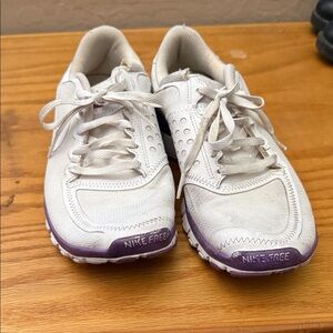Nike Women's White and Purple Free Sneakers